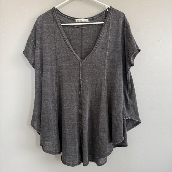 We The Free Sammie Pleated Top Woman’s Sz M Gray Oversized Raw Edge Pleated - Picture 2 of 10